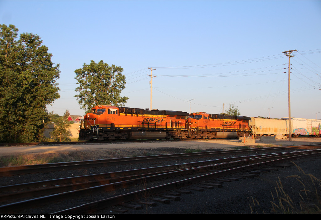 BNSF 6512 West